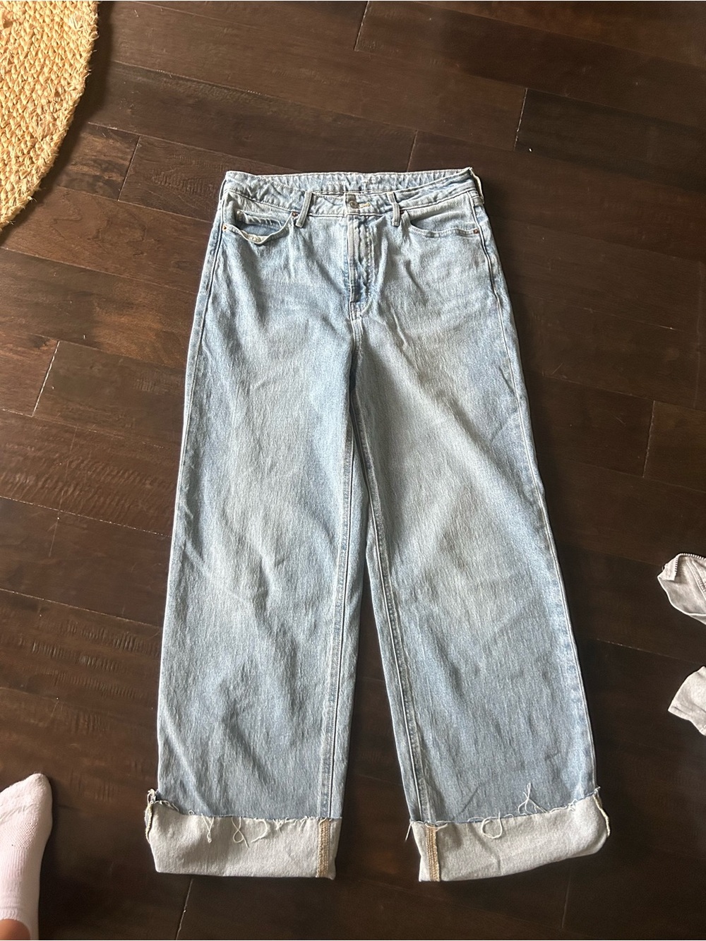 Old Navy Light Blue Wide-Leg Jeans with Cuffed Hem